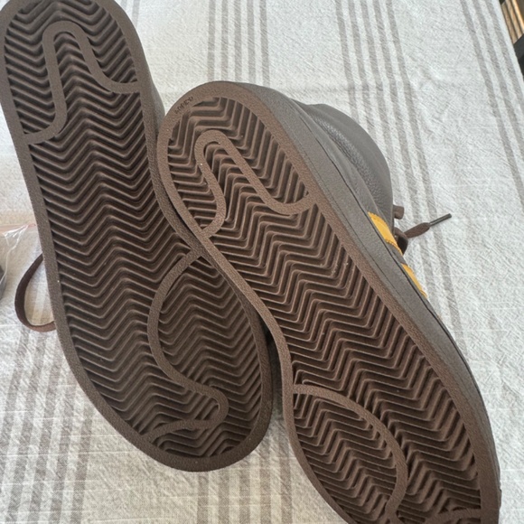 *RARE* Adidas Coffee (Brown) and Yellow High Half Shells - Picture 4 of 14